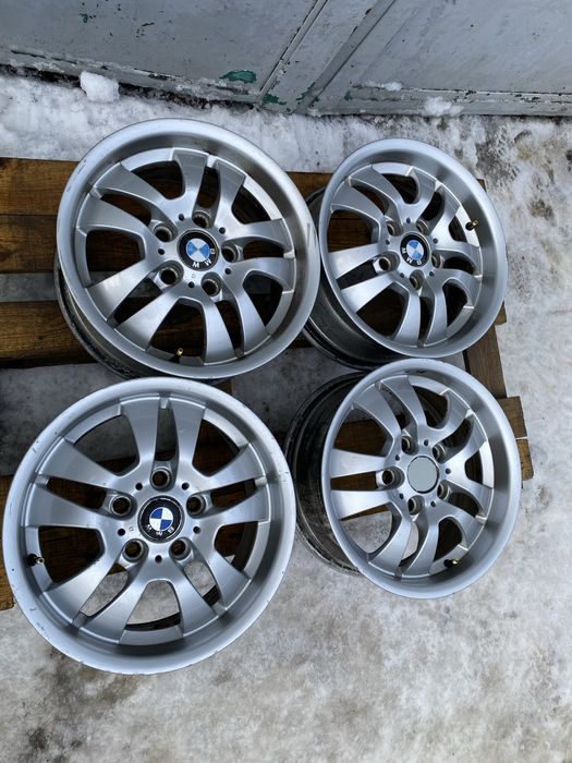 Диски р16 на БМВ ( оригинал )