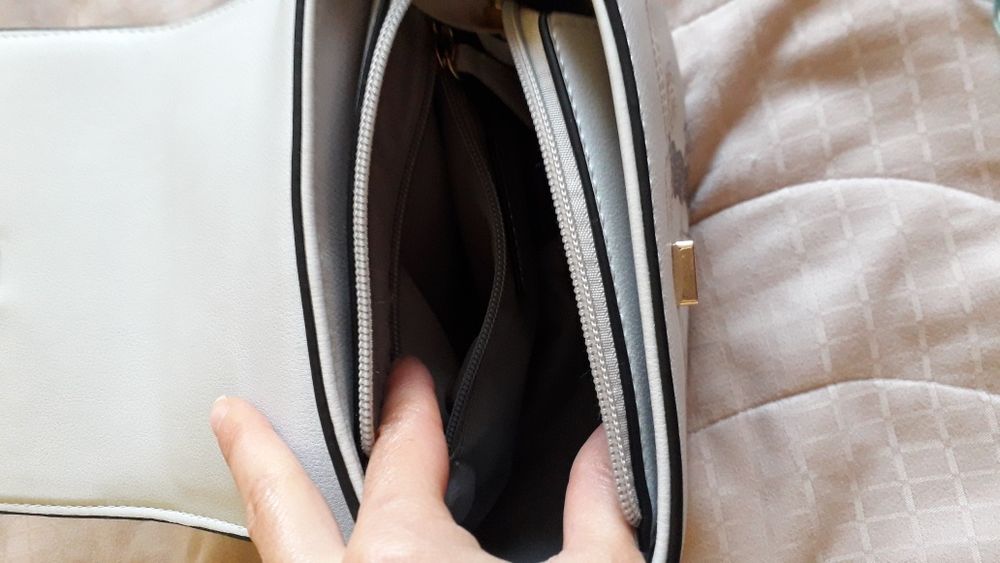 Модерна дамска Чанта