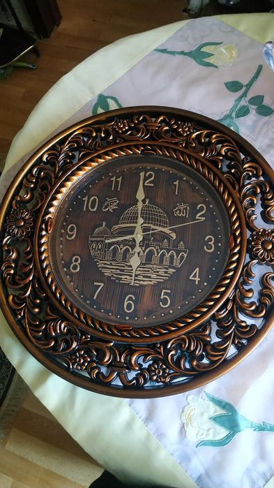 Настенные часы новые
