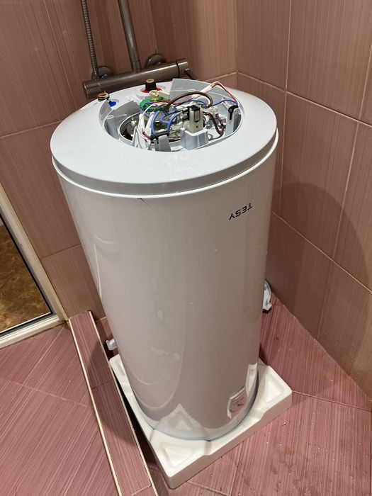 Продавам бойлер за части