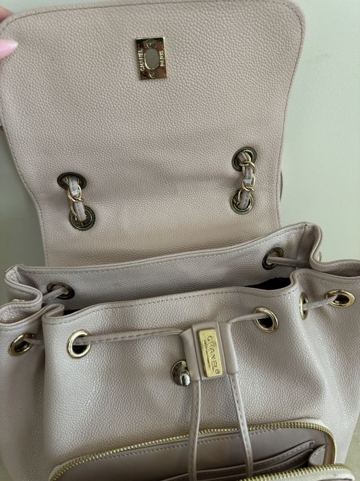 Chanel естествена кожа раница