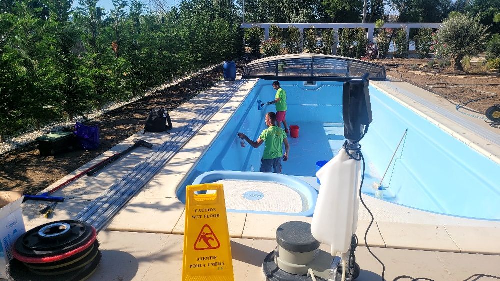 Cauti servicii de curățenie, spălătorie covoare, textile, tapițerii