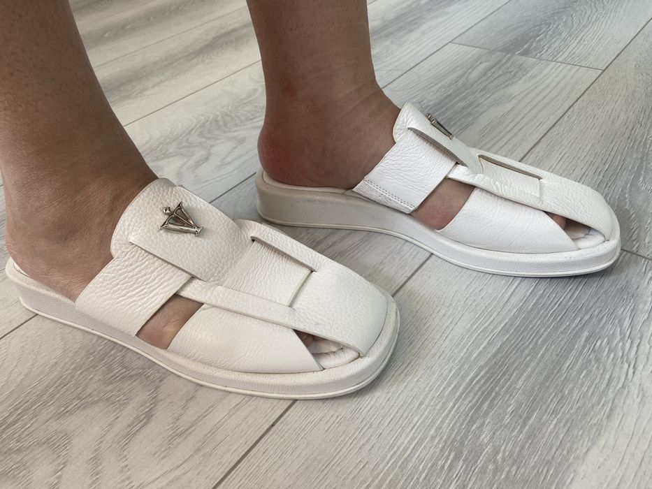 Обувь из натуральный кожы