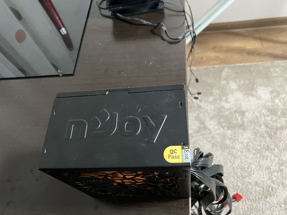 Vand sursa n joy titan 700w