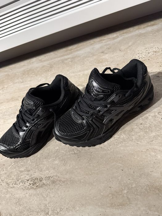 Asics Gel-Kayano 14 Triple Black