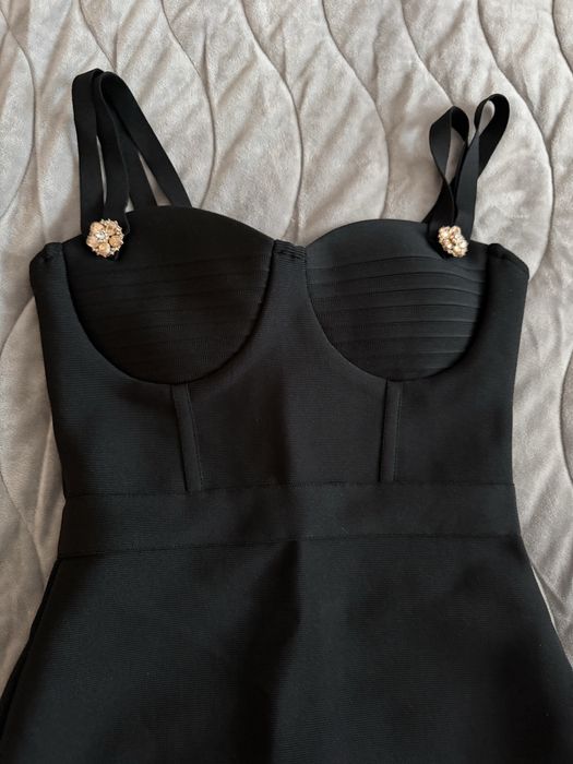 Елегантна бандажна рокля