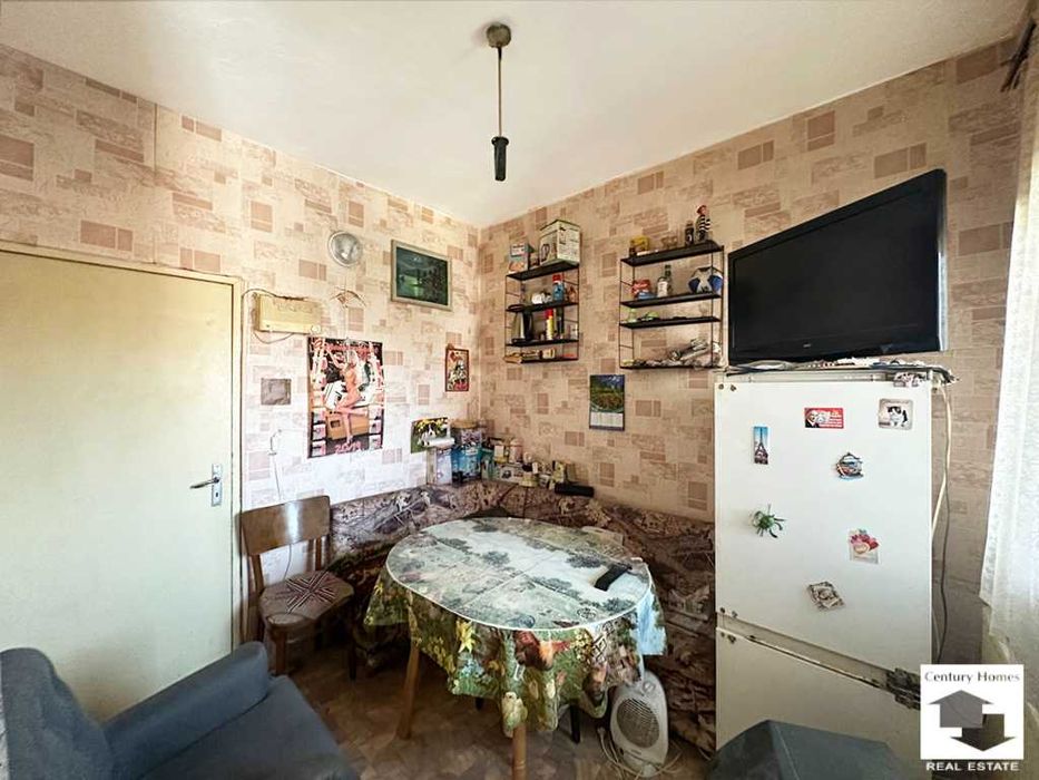 Продава се Четиристаен апартамент в Горна Оряховица - 95 кв.м за 895 €/кв.м - Снимка #3