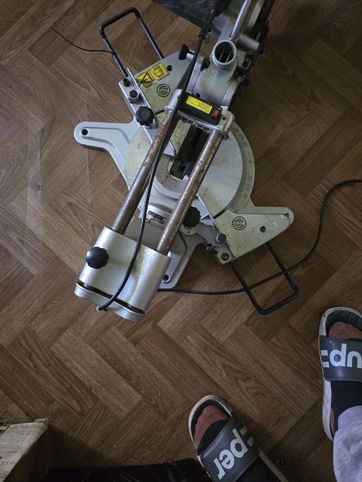 Vând circulă electrică