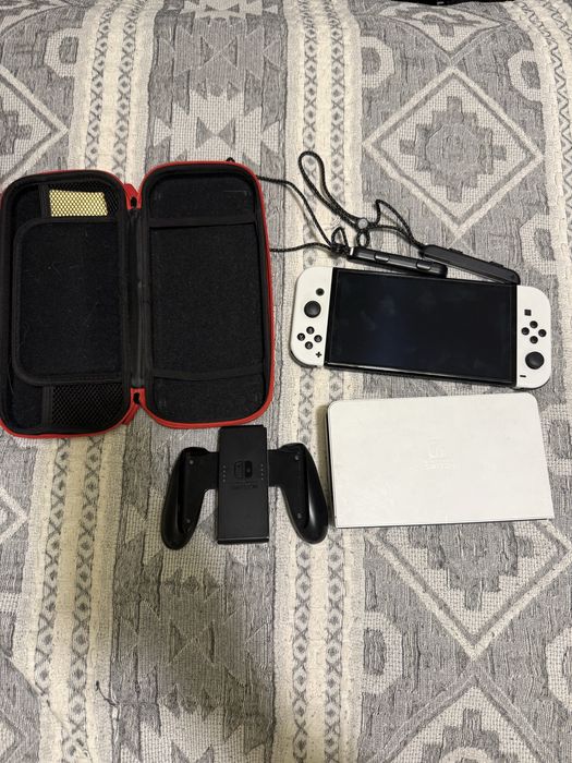 Продам Nintendo Swith OLED