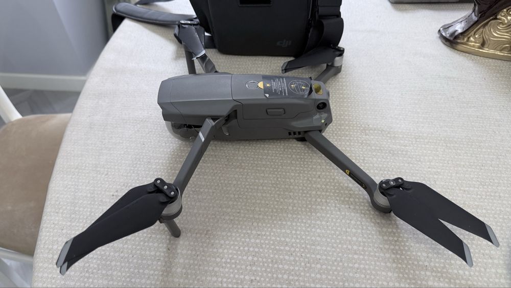 Дрон DJI MAVIC 2 pro + fly more kit