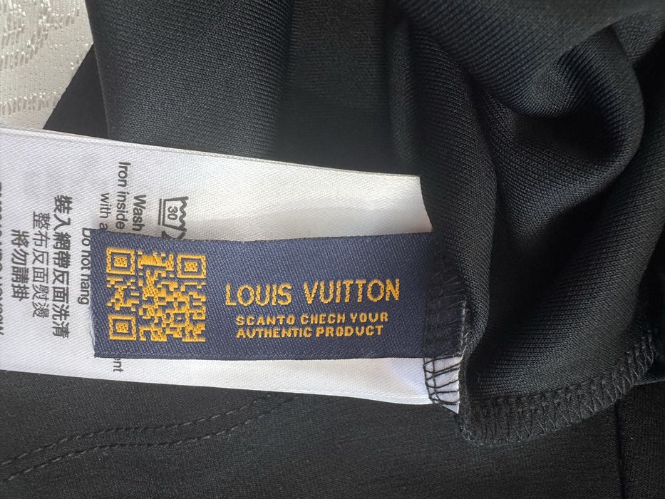 Louis Vuitton-Оригинална чисто нова мъжка тениска М размер