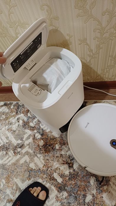 Продается робот пылесос