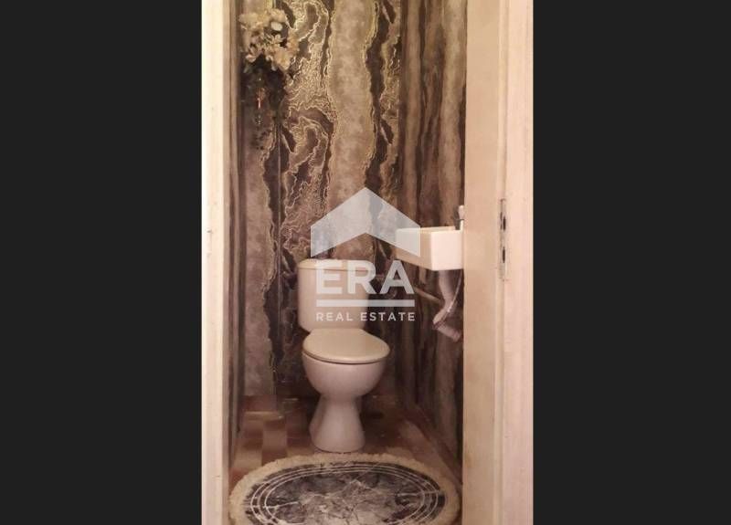 Дава се под наем Четиристаен апартамент в Варна, Център - 105 кв.м за 700 € - Снимка #8