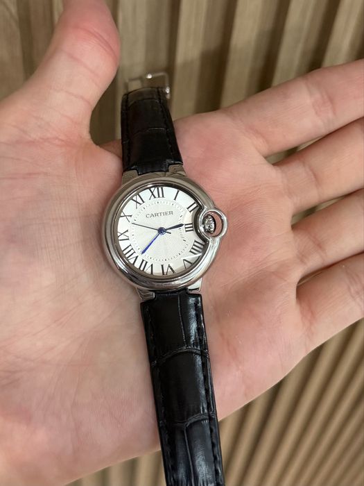 Продам женские часы