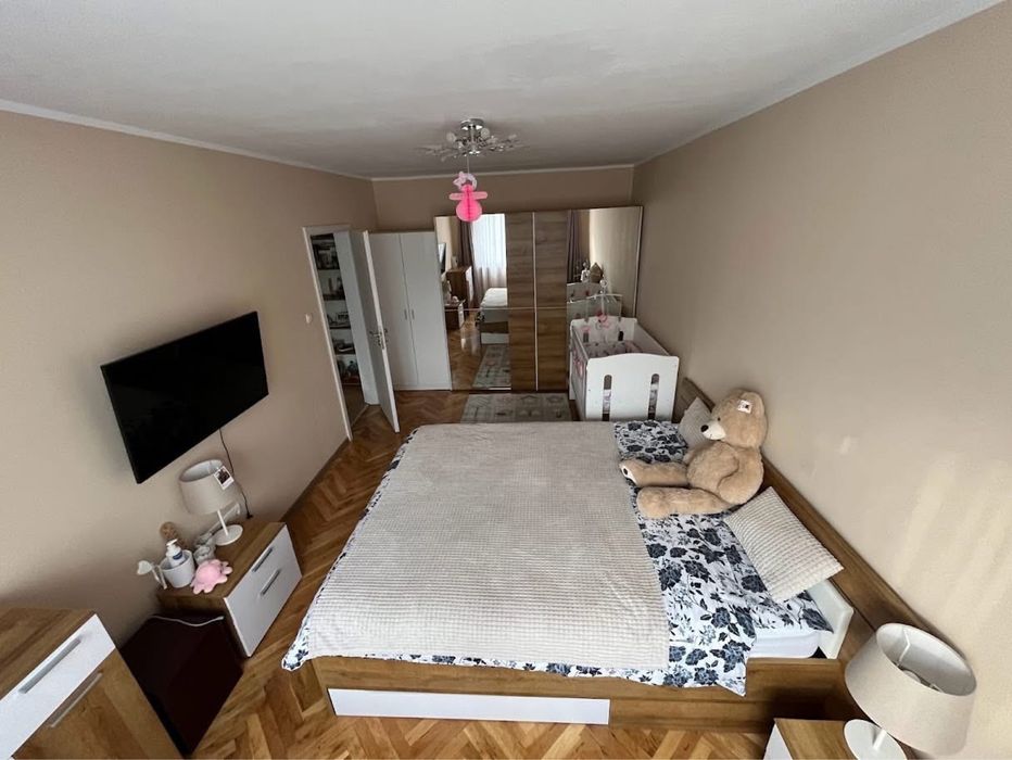 Дава се под наем Тристаен апартамент в София, Младост 1 - 77 кв.м за 816 € - Снимка #1