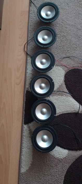 Difuzoare in stare foarte bună
