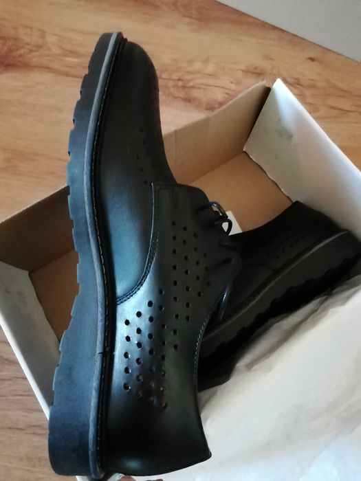 *Pantofi piele pt barbati, nr 41*
