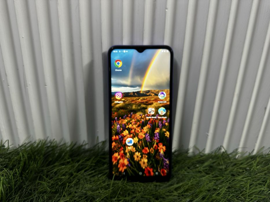 телефон Vivo Y21 64 gb