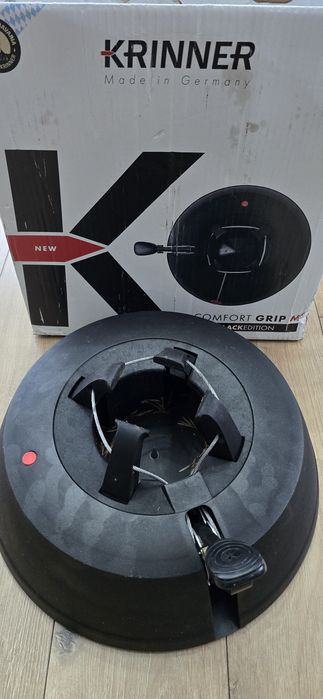 Vând Suport de brad Krinner cu rezervor de apa 3L