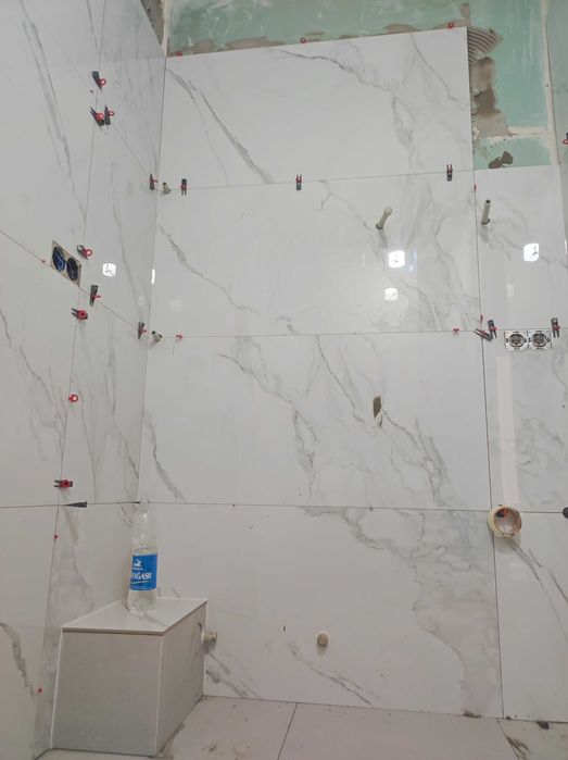 Ремонт укладка кафеля.