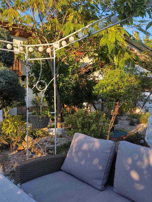 Реновирана къща в близко село до Велико Търново