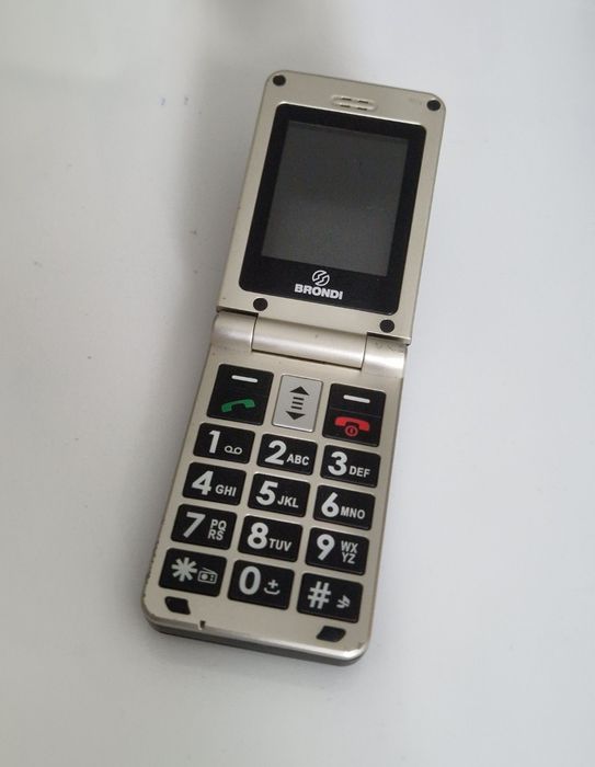 Telefon Brondi cu incarcator