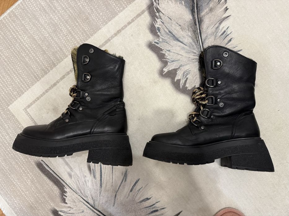 Gabina боти от естествена кожа и естествен косъм