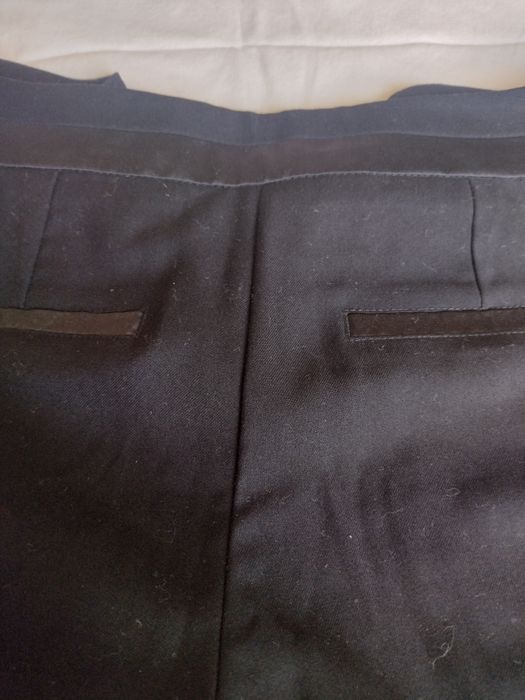 Дамска пола и панталонки 36 номер