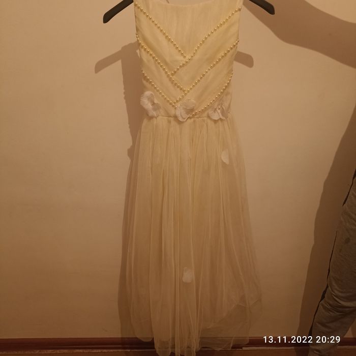 Продам новогодние платья