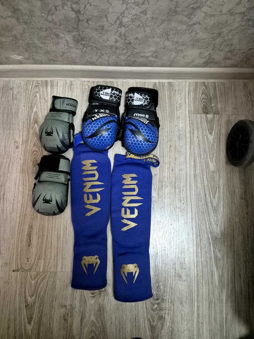 Продам спортивный комплект