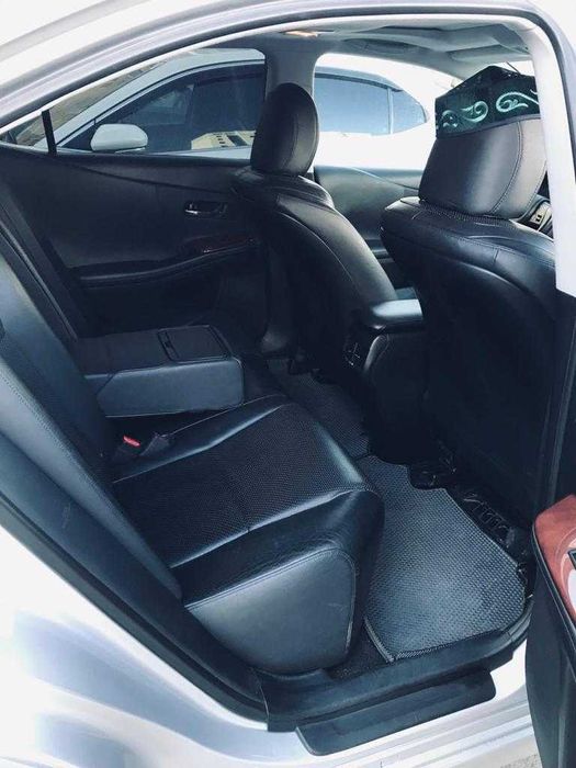 LEXUS HS250H автокөлігін сатамын