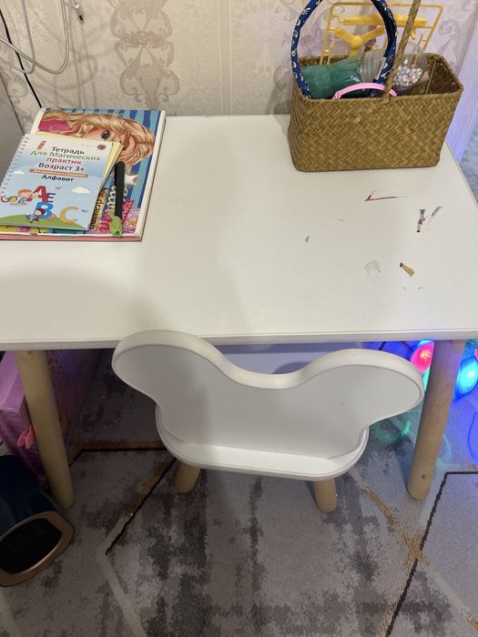 детский стол со стулом