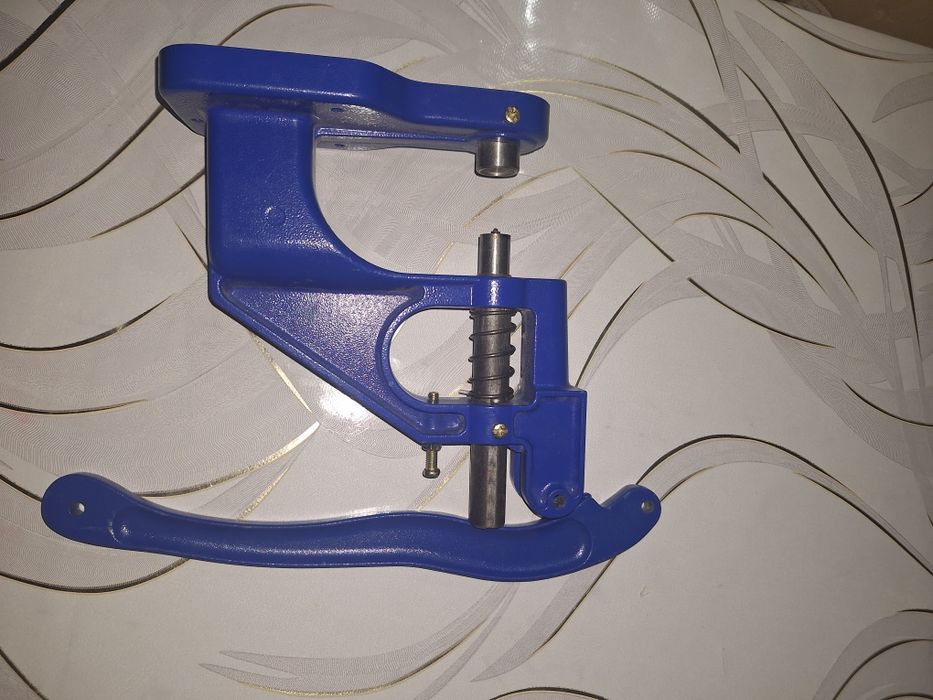 Установщик кнопки