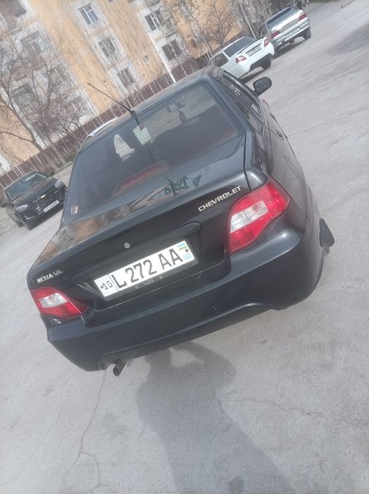 Срочна Нексия 2 сотилади 2009