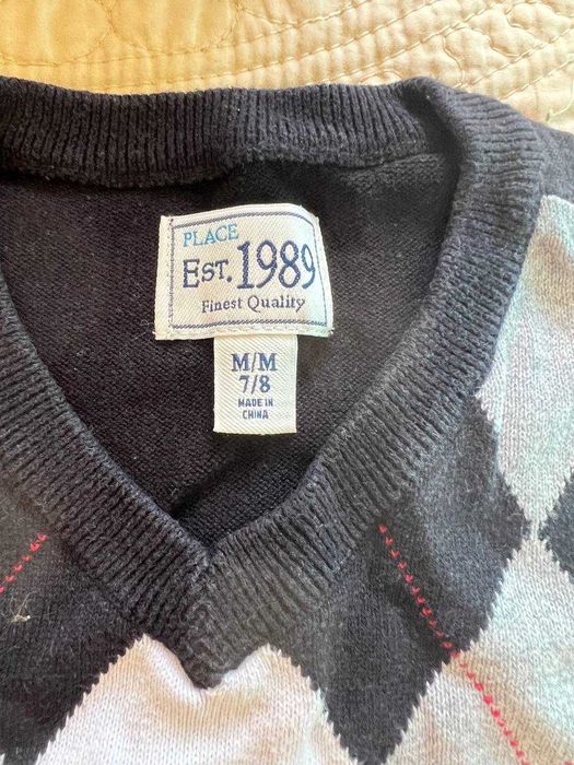 Продам Жилетку на Мальчика 7-8 лет.