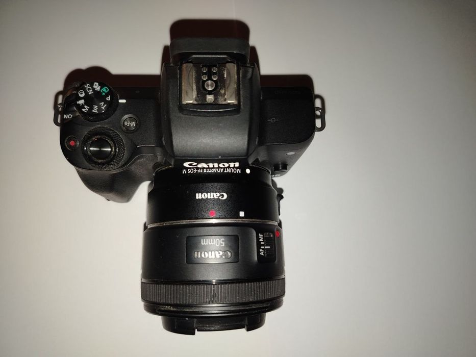 Фотоапарат Canon EOS M50