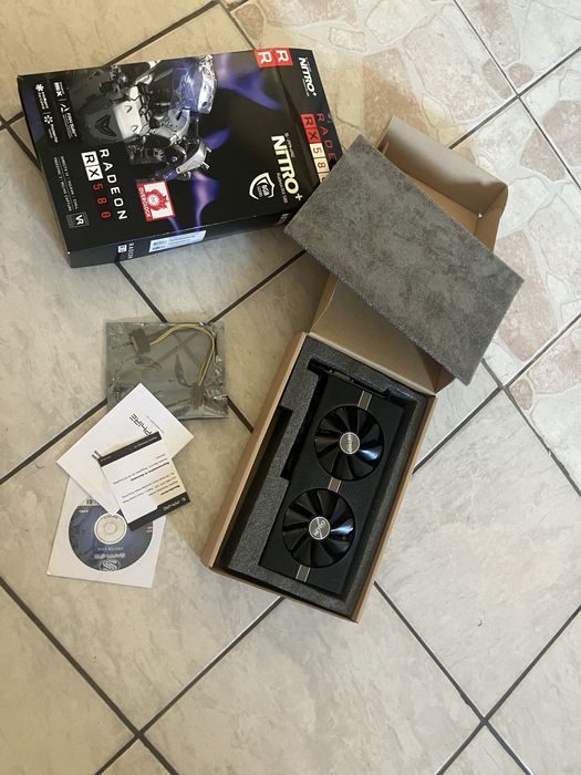 Placă video Radeon RX 580 Sapphire Nitro+ 8GB GDDR5 - Stare bună