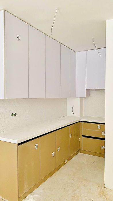 Мебел на заказ...