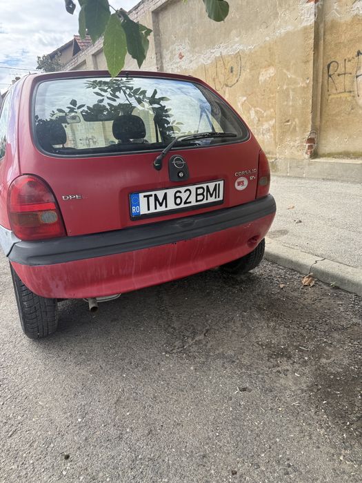 Opel corsa B 1.0