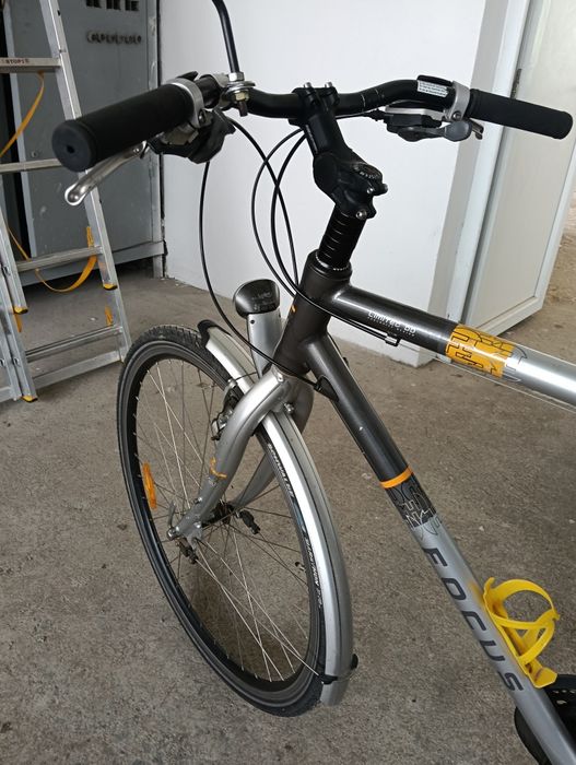 Vând bicicleta foarte bună