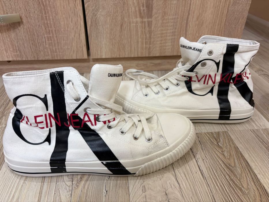 Кецове Calvin Klein 43 номер