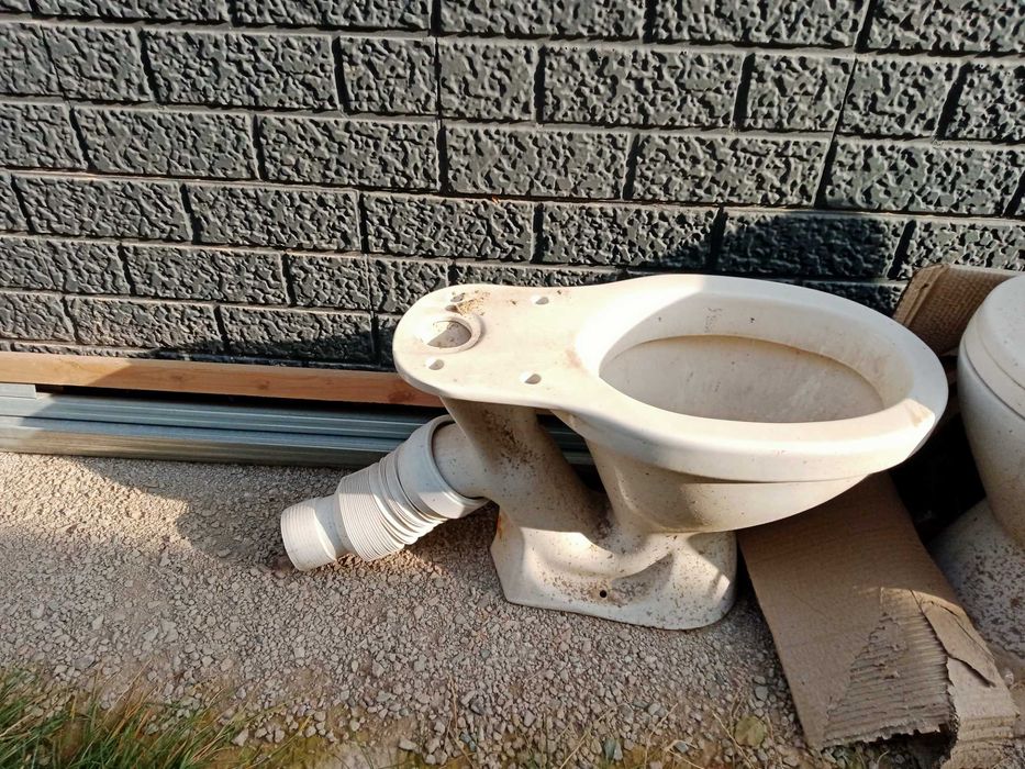 Продам строительный унитаз