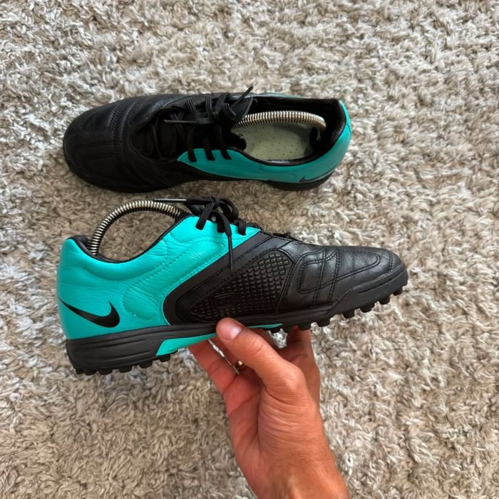 Сороконожки NIKE CTR360