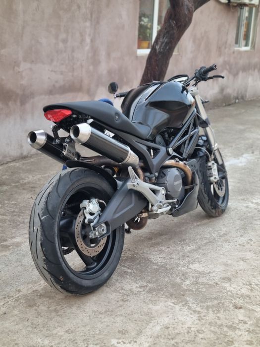 Ducatti monster 696 Schimb