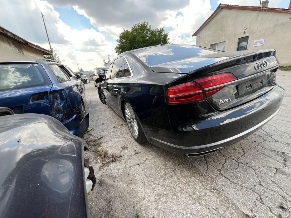 Audi A8 Facelift 3.0tdi Long 4h4 на части D4 Ауди А8  CTB код налични 5 броя с този мотор.Колата е със сервизна история и с много екстри за модела