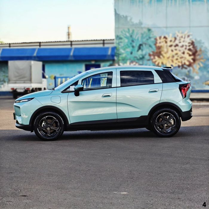 Geely Geometry E, 2023, в идеальном состоянии