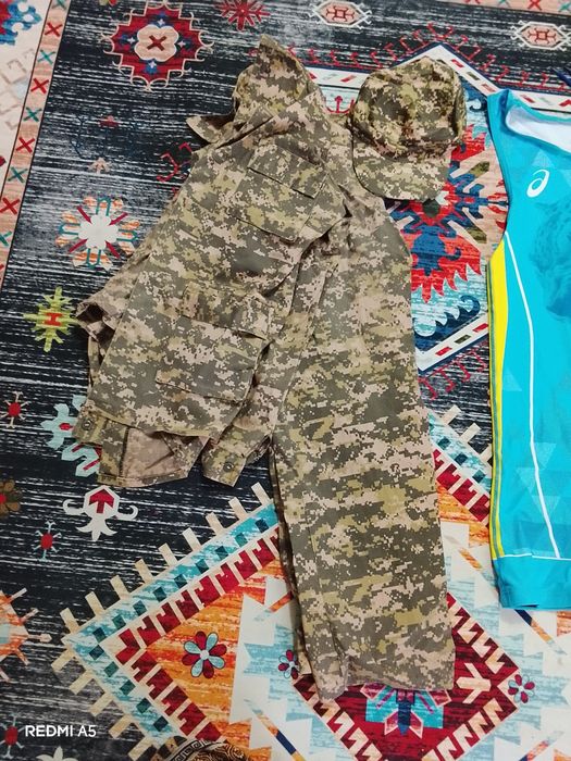 Форма для борбы(12до16лет) и обувь размер 40/41 оба за 5000тгВоенный п