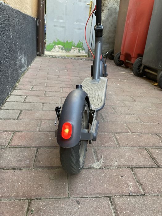 Trotinetă electrică AOVOPRO M365 modificată – 31 km/h, 900 km