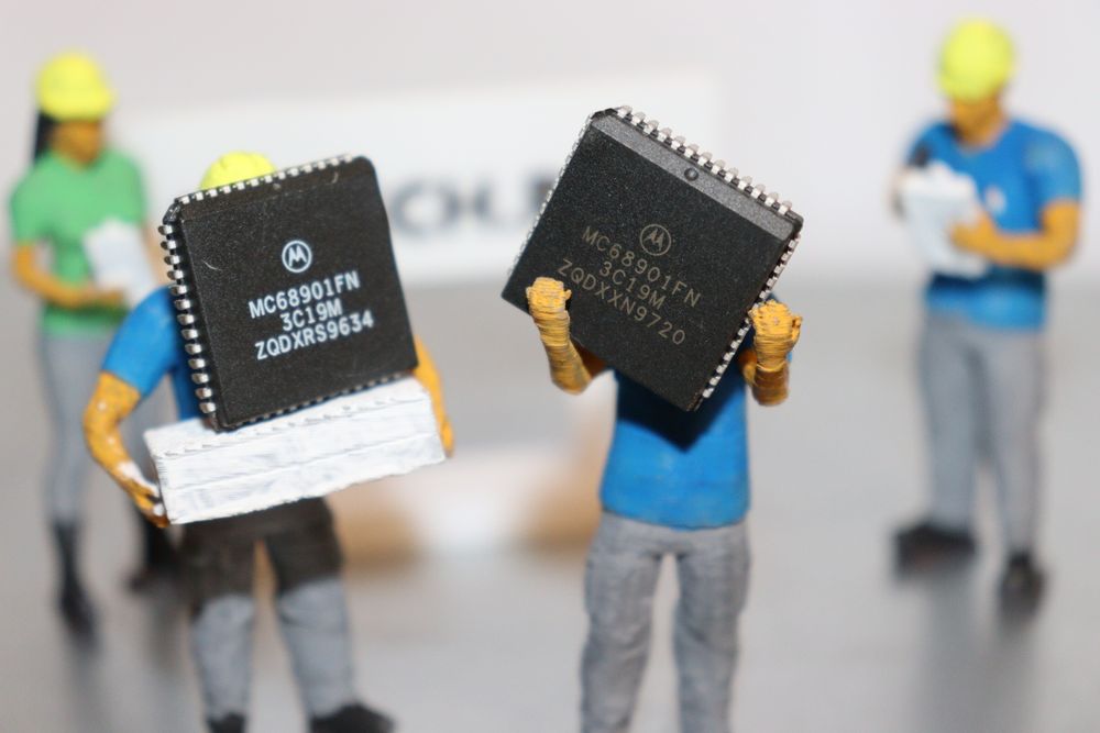 Circuite Integrate Originale Texas Instrum Microchip NXP Xilinx Onsemi Toshiba Infineon Diodes Inc Amd Intel