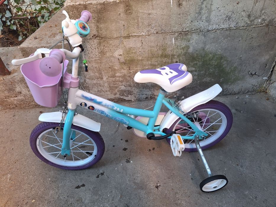 Bicicleta pentru fetițe de 4/7 ani!